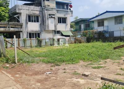 43015 - Land for sale on North Sathorn Road, area 173 sq w, near BTS Surasak.