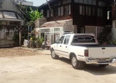 90145 - Land for sale, Soi Taksin 12 Bukkhalo, Thonburi Road, Plot size 102 Sq.wa