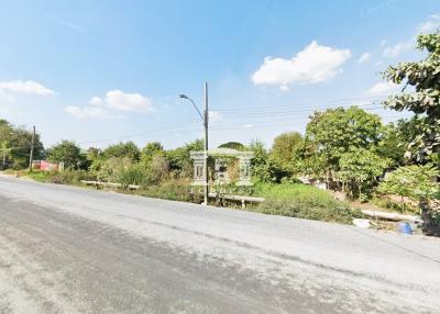 42435 - Lat Krabang Land for sale, near the motorway Chonburi, area 2-3-68 rai.