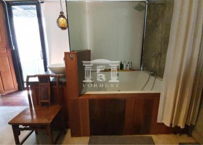 40528 -Townhouse for sale, Suan Plu Road, Sathorn, useable area 390 Sq.m.