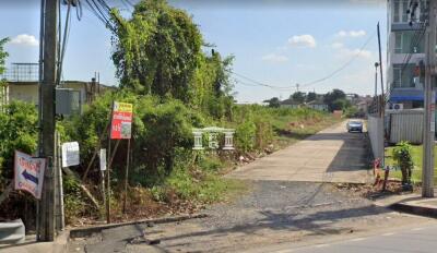 42909 - Land for sale in Sai Mai, area 1-0-09 rai, only 30 meters into the alley, near Sarasas School.