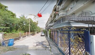 38870 - Srinakarin Road. Soi Srinakarin 5, Land for sale + commercial building, area 1,272 Sq.m.