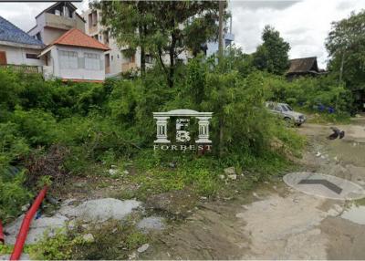 42867 - Phatthanakan Land for sale, 2-0-66 rai, near Kasem Bundit University.