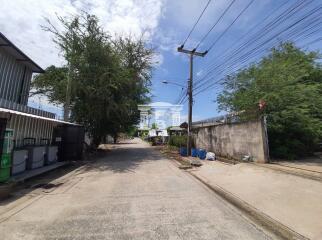 42185 - Sri Lasalle Station, Soi Lasalle 75, Land with buildings for sale, area 1,528 Sq.m.