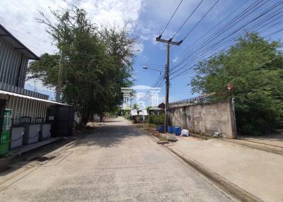 42185 - Sri Lasalle Station, Soi Lasalle 75, Land with buildings for sale, area 1,528 Sq.m.
