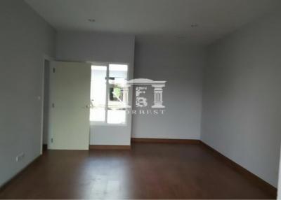 40935 - Townhome for sale, The Exclusive Ratchada-Wong Sawang new condition, usable area 170 square meters