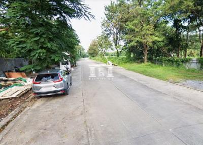 42636 - Land for sale Phraya Suren. In the Legacy golf course project, near Safari World, area 1-1-1 rai.