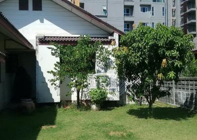 42728 - Land for sale, Sukhumvit 101, area 148 sq w., near BTS Punnawithi and BTS Bang Chak.