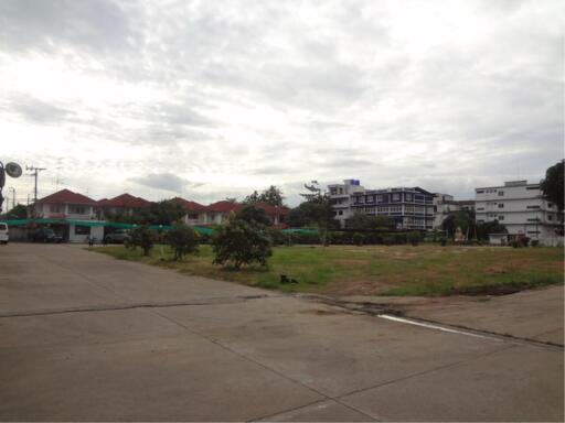 32121 - Factory for Sale, next to Phet Kasem Road, near Southeast Asia University, Lak Song Police Station, size 7 rai 169 square wah