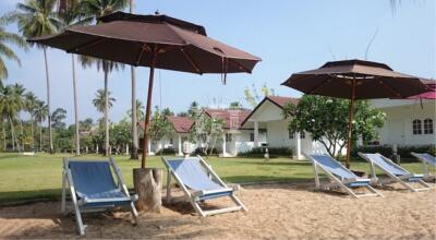 40514 - Hotel for Sale (cheap price), next to private beach, white sand, clear water, 11 houses, size 4-1-92 rai