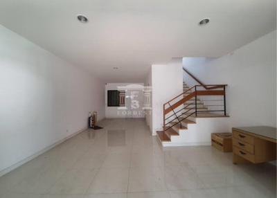 40635 - Narathiwat-Chan, 4 floors high, area 24 sq m. Grade A townhome for sale, Sathu Pradit 13.