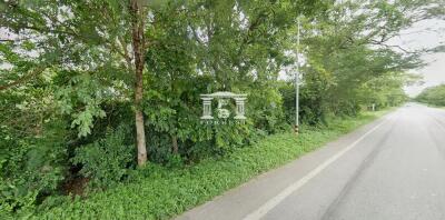 42694 - Kanchanaburi Land For Sale 86-3-73 Rai, opposite Mission Hill Golf Course.