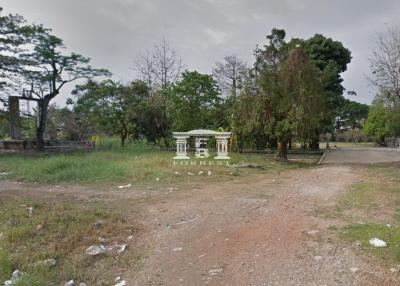 42708 - Land area 6-1-81 rai, near Central Pinklao, Charansanitwong Rd. 41.