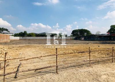 41887 - Land for sale, next to Chaiyaphruek Road, near Central Chaengwattana, area 2-0-7.10 rai.