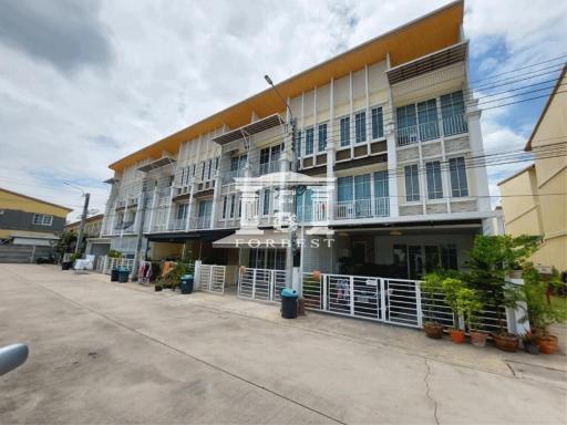 41986 - 3-story townhome for sale, Golden City On Nut-Pattanakarn, area 22.6 sq m.