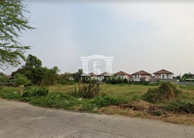 90056 - Land for sale on Ramindra Road 117, Charoen Phatthana, Hathairat, near Phraya Suren. Suitable for building a house
