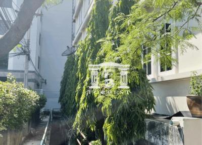 42144 - Land with dormitory, Rama 3 (Chokchai Jong Chamroen) 258 sq m.