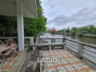 6 Bed8 Bath 800 Sqm Land for sale with a detached house with Bangkok Noi Canal For Sale