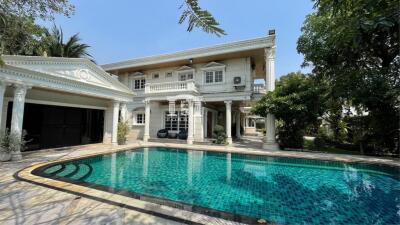 42975 -Luxury single house for sale, Sasimonthon Village, Bang Waek