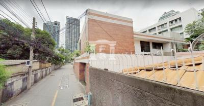 41178 - Land for sale with 1 2-story house, area 220 sq wa, Sukhumvit Road 29.
