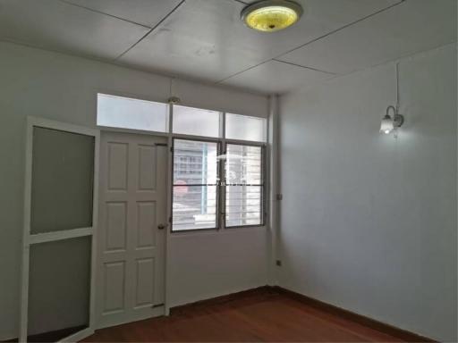 90764 - 2-story house for sale, area 56 sq m, Phichai Road.