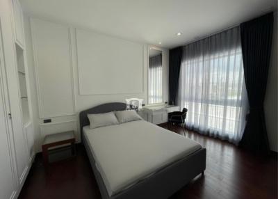 90752 - 2 floors for rent, area 141.9 sq m, Lat Krabang Road.