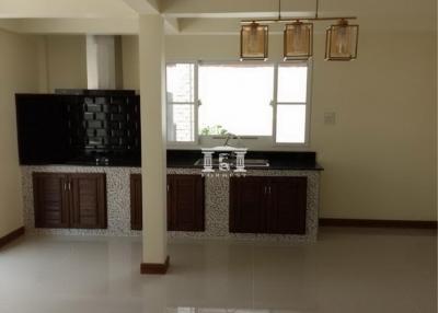 90751 - 2-story detached house for sale, area 74 sq m., Watcharaphon, Thep Rak.