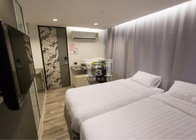 40608 - Small hotel for Sale, central in Phloen Chit, Witthayu Road, opposite Nai Lert Park Heritage Home, amount of 51 room, size 46.80 sqaure wah