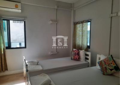 40732 - Hostel + Commercial building, prime location, Soi Suanplu-Sathorn, convenient transportation, near MRT Lumpini, size 49.80 square wah