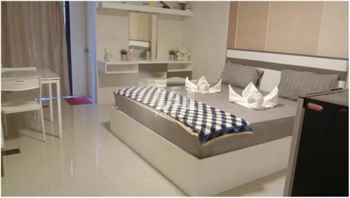 40861 Apartment in new condition, 2 buildings, 232 rooms, Amata Nakorn, next to Chonburi Bypass Road.