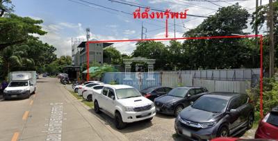 40404 Beautiful land next to Pradit Manutham Expressway, Rama 9-Lat Phrao, area 212 sq wa