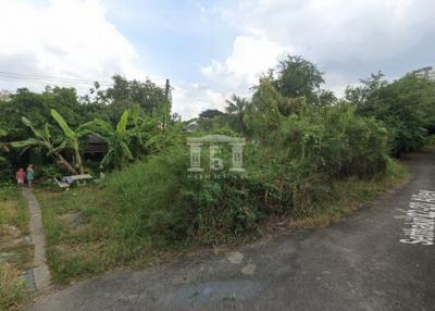 40219 Land for sale in Setthakit Village, Phetkasem, area 4-0-70 rai.