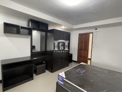 42540 - Newly built apartment, Inthamara, amount of 103 rooms, near MRT Huai Khwang