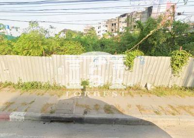 90449 - Land for sale, area 2-0-35.3 rai, Kamphaeng Phet 6, Bang Khen, near Bang Khen Skytrain Station (Red Line).