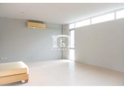 42307 - Apartment for sale, Ladprao 81, Pradit Manutham, near Central East Ville