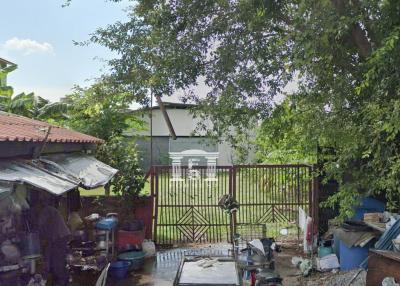 42393 - Land for sale, Santi Nakhon Village, Bangna-Trad KM.7, opposite Mega Bangna.