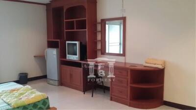 6,500 Sqm., 5 Beds Condo listed for ฿ 90,000,000.