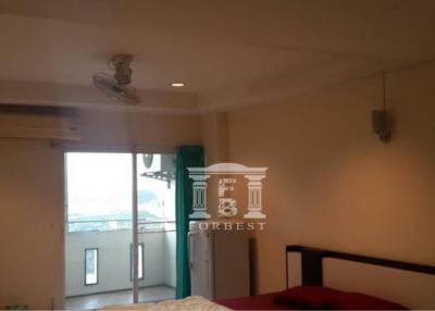 6,500 Sqm., 5 Beds Condo listed for ฿ 90,000,000.