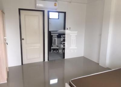 41385 - apartment for sale, Sam Khok Municipality, Pathum-Sam Khok Road. near Sam Khok Market, size 2 rai 200 square wah