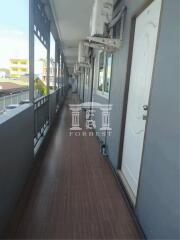 90295 - Apartment for sale, 4 floors, 40 rooms, Sriracha, Worakit market, Chonburi, near 99% of the guests!!