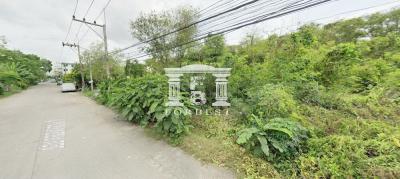 90432 - Land for sale in Khlong Luang. Near the Mint, Vibhavadi, Rangsit, area 17-1-93 rai.