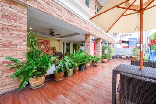 39441- Hotel+Apartment for Sale, Ramkhamhaeng rd, size 397 sq.m.