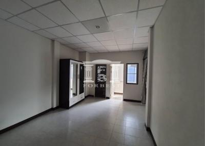 41556 - Apartment (with tenants) Ready to do business, Ladprao 134, Bang Kapi, size 47 sq.wa