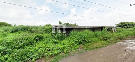 90854 - Land for sale, area 14-2-53 rai, along Khlong Raphiphat, Pathum Thani.