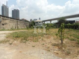 33205 Land for sale, Charansanitwong Road, area 300 sq wa, near Yanhee Hospital, about 1 km from the BTS Blue Line Bang O.