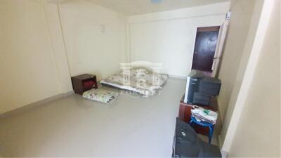 41134 - Sale apartment + 1 house, Ladprao 134, 650 m. from MRT Bang Kapi, size 212 sq.wah