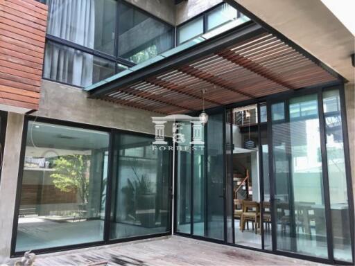 90540 - Modern Tropical Loft style detached house, Soi Phahonyothin 8, BTS Ari.