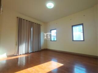 42898 - House for sale, opposite Central Westville, area 74.3 sq m.