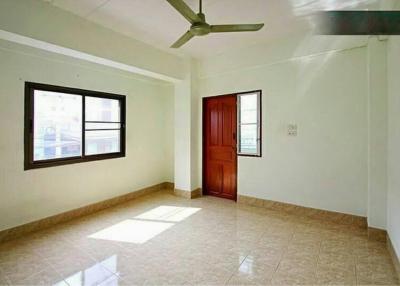 38844-Apartment for sale Phahonyothin-Navanakorn Road, area 120 sq.wa. (480 sq.m.)