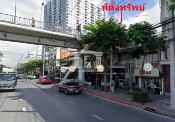 41618 - Land for sale, area 427.9 sq wa, next to Suksawat Road, near the expressway.